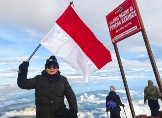 Dari Puncak Kerinci, Hasto Gelorakan Api Perjuangan Bung Karno dan Megawati