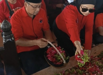 DPC PDI Perjuangan Kota Malang Ziarah dan Napak Tilas ke Makam Bung Karno