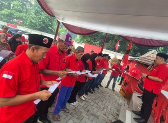 Perkuat Akar Rumput, DPC PDI Perjuangan Kota Serang Kukuhkan 493 Pengurus Ranting