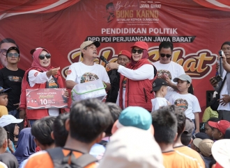 Jalan Sehat Bulan Bung Karno di Pangandaran, Ida Nurlaela Ajak Generasi Muda Teladani Pemikiran Bung Karno