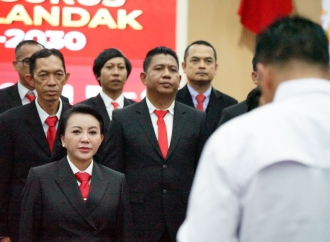 Dilantik Jadi Ketua KONI Landak, Karolin Siap Cetak Atlet Berprestasi di Tengah Era Efisiensi
