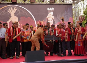 Buka Gawai Dayak Sanggau, Wagub Krisantus Kurniawan: Suku yang Lupa Budaya Akan Hilang Ditelan Zaman!