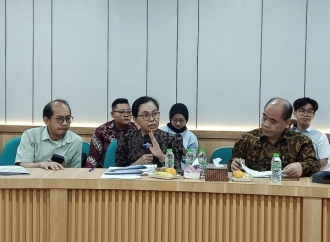 Krisis Guru Hantui RI, MY Esti Dorong Naikkan Kesejahteraan agar Profesi Guru Kembali Diminati!