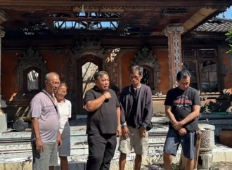 Nyoman Parta Galang Donasi Bantu Seniman Karawitan Komang Ariawan yang Rumahnya Terbakar di PKB