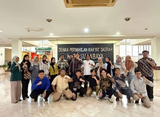 Buka Pintu DPRD Surabaya untuk Anak Muda, Budi Leksono: Lembaga Ini Terbuka, Tidak Ada yang Ditutupi