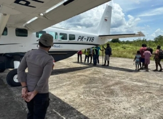 Lasarus Minta Kemenhub Alihkan Anggaran Pembangunan Bandara Wanam Untuk yang Beroperasi