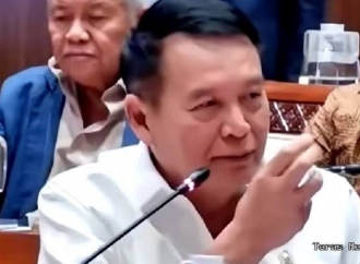 TB Hasanuddin Soroti Usia Kapal Induk yang Akan Dihibahkan Pemerintah Italia Kepada Indonesia