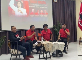 Adian Napitupulu Kenang Kreativitas Mahasiswa Produksi Stiker dan Propaganda Pro-Megawati