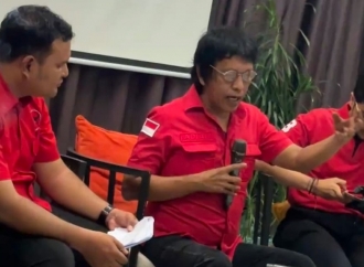 Adian Napitupulu Kenang Perjuangan Cetak Ribuan Selebaran Secara Manual Lawan Orde Baru
