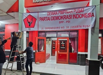 Kader Muda DPC PDI Perjuangan Sidoarjo Antusias Ikuti Pertunjukan Teatrikal Kudatuli 