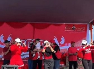 Lasarus Apresiasi Antusiasme Masyarakat Terhadap Senam SiCita yang digelar PDI Perjuangan Kab. Sintang