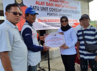 Sadarestuwati Ke Petani Jombang Ingatkan Bantuan Alsintan Agar Tidak Diperjualbelikan