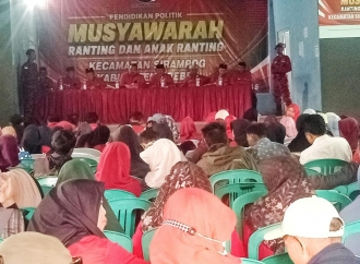 Ketua DPC PDI Perjuangan Brebes Gembleng Kader Akar Rumput: Pertahankan 'Kandang Banteng'!