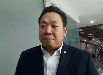 Pangkas Anggaran Jauh Lebih Hemat, Charles Honoris Minta Program MBG Difokuskan ke 26 Juta Penerima