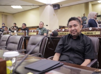 Bang Dhin Desak Usut Tuntas Puluhan Jemaah Umrah yang Tertahan di Jeddah