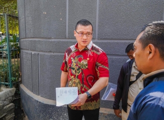 Kenneth Minta Pembangunan Saluran Air Taman Ratu Indah Tepat Waktu dan Berkualitas