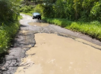 Salmon Sumihar Sagala Desak Pemkab Karo Perbaiki Jalan Alternatif Tigapanah-Medan