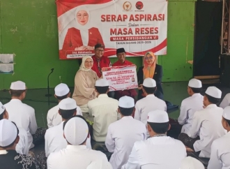 Ina Ammania Kawal Penyaluran KIP Kuliah bagi 70 Mahasiswa STAI Al-Utsmani Bondowoso