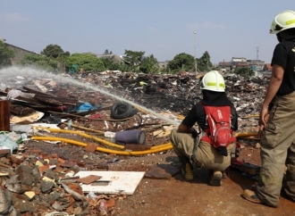 Pramono Akan Denda dan Umumkan Pihak yang Timbun Sampah di Kelurahan Dukuh