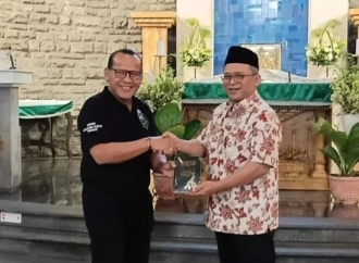 Isi Reses di Temanggung, Wibowo Prasetyo Sambangi Gereja Parakan untuk Merawat Toleransi