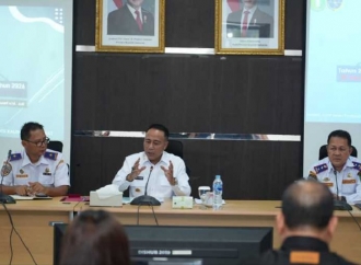 Krisantus Percepat Realisasi Pengerukan Alur Pelayaran Sungai Kapuas di Pelabuhan Pontianak