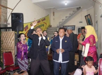 Andreas Eddy Susetyo Larut dalam Festival Tunjungsekar Tempo Doeloe