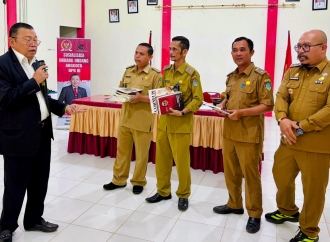 Cornelis Dorong Kepala Desa Perkuat Literasi Hukum Masyarakat