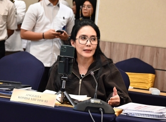 Rieke Diah Pitaloka Kritisi Pemangkasan Anggaran Perlindungan Perempuan