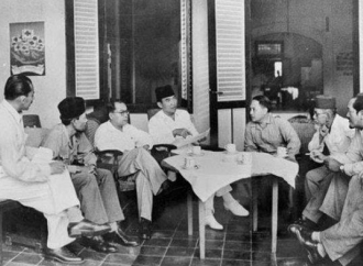 Kabar Menyerahnya Jepang & Desakan Pemuda