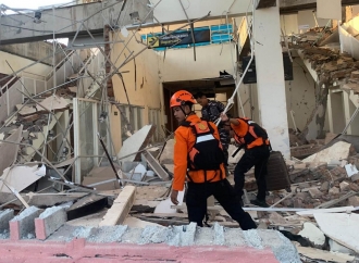 Lasarus Minta Pemerintah Prioritaskan Evakuasi Korban Pasca Gempa 7,7 M di NTT