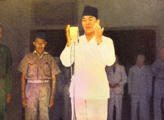 17 Agustus 1945, Bung Karno: Aku Melangkah ke Serambi Rumah di Pegangsaan Timur 56 dengan Teks Proklamasi di Tanganku