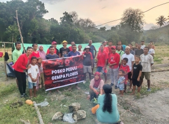 Respons Cepat Gempa Flores, DPC PDI Perjuangan Manggarai Timur Dirikan 14 Dapur Umum di Wilayah Pantura