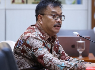 Edy Wuryanto Tegaskan Tenaga Kesehatan Harus Dapatkan Perlindungan dan Kepastian Status