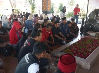 Padukan Ideologi dan Sportivitas, Kader PDI Perjuangan Kabupaten Bandung Gelar Napak Tilas di Jatim
