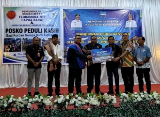 Pemkab Manokwari Salurkan Bantuan Rp550 Juta Untuk Gempa Flores