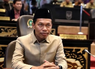 Semakin Parah, Andi Darma Putra Desak Pemprov Riau Segera Tangani Jalan Rusak di Inhu dan Inhil