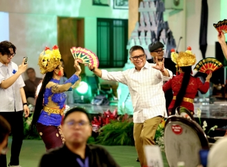Di Desa Kelahirannya, Hasto Ajak Delegasi Asia Resapi Gamelan sebagai Harmoni Demokrasi