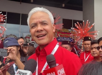Ganjar Sentil Isu Pilpres 2029: Rakyat Lagi Susah Hadapi Dampak Bencana, Fokus Bekerja!
