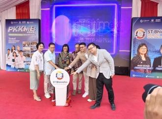 Wamendiktisaintek Puji Ambisi Universitas ST Bhinneka Menuju Perguruan Tinggi Berstandar Global