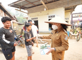 Udara Landak 100 Persen Berbahaya, Bupati Karolin Perpanjang Darurat Karhutla 