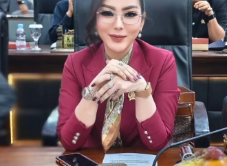 Nia Purnamasari Tetap Kuliah S2 di Tengah Kesibukan Sebagai Anggota DPRD Banten