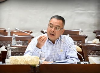 Strategi "Satu Rumah Merangkul Empat Tetangga": Harris Turino Bakar Semangat 1.500 Kader PDI Perjuangan Kota Tegal
