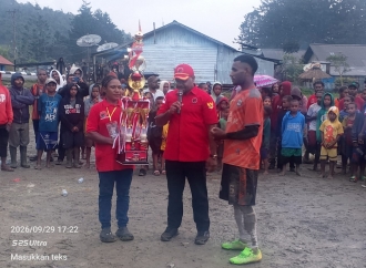 Wakil Bupati Arnold Nam Resmi Tutup Turnamen Banteng Cup I Pegunungan Bintang