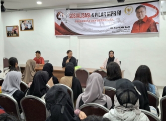 Mahasiswa Lebih Banyak Aktif di Dunia Maya, Sofyan Tan Ingatkan Pentingnya Pengamalan 4 Pilar di Era Digital