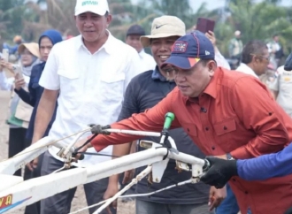 Bupati Askolani Yakin PM-AAS Sanggup Dongkrak Produksi Padi