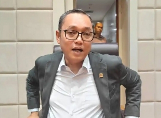 Deddy Sitorus: Penanda Kelulusan Itu Sejak Jaman Batu Ya Ijazah