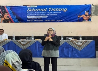 Tekankan Semangat Gotong Royong, Ineu Purwadewi Ajak Warga Subang Taat Pajak Daerah