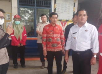 Ngamuk, Bupati Askolani Datangi Perusahaan Tak Beri Akses Air ke Tim Pemadam Karhutla