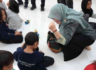 Kunjungan ke Sekolah Rakyat Semarang,  Ansari Tersentuh Kisah Hidup Andini