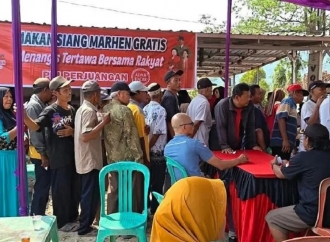 PDI Perjuangan Pekalongan Bagikan 500 Nasi Kotak, Gelar Pengobatan Gratis dan Donor Darah